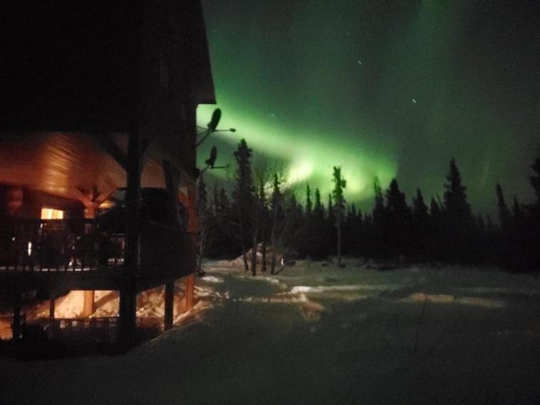 Mount Logan Ecolodge & Retreat Center Haines Junction Extérieur photo