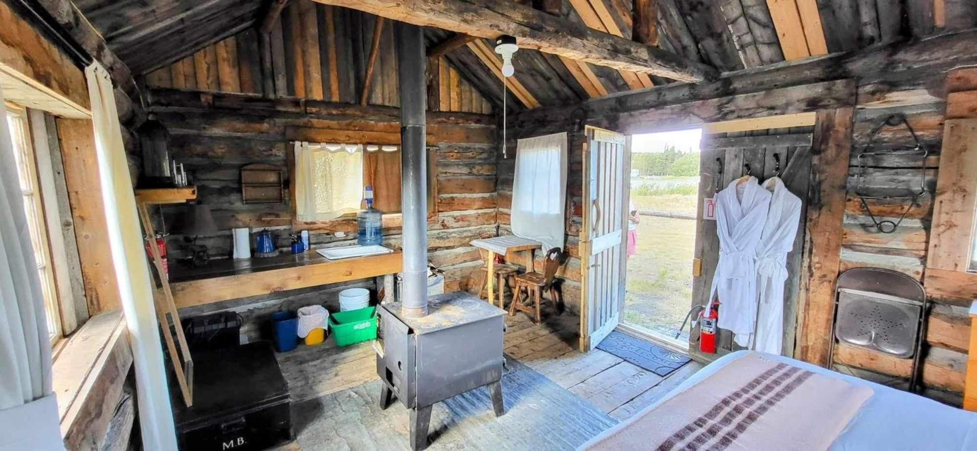 Mount Logan Ecolodge & Retreat Center Haines Junction Extérieur photo