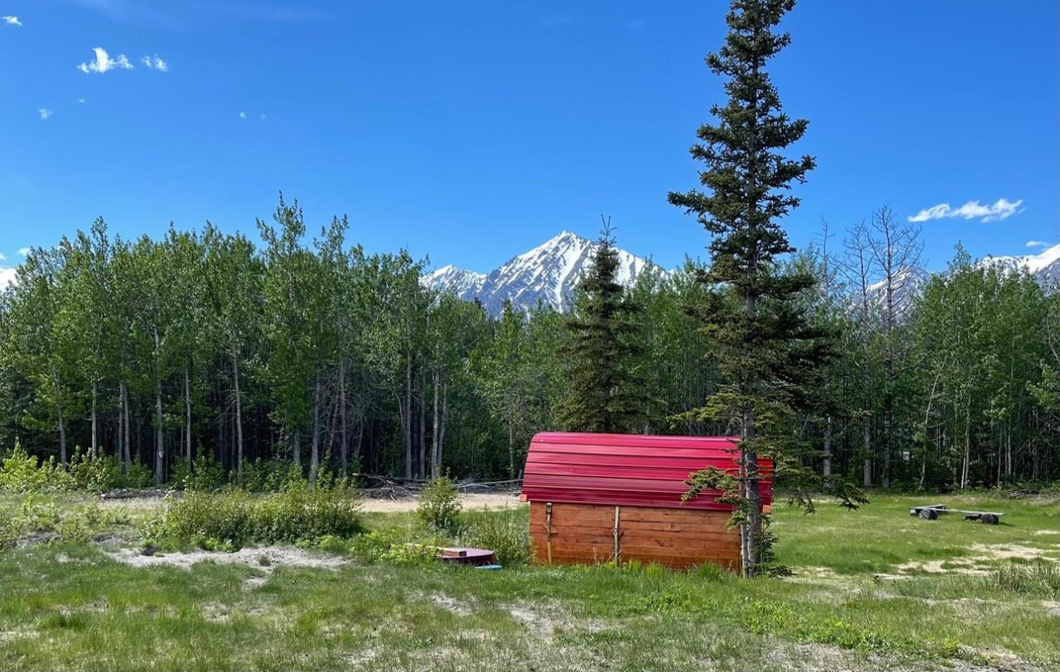 Mount Logan Ecolodge & Retreat Center Haines Junction Extérieur photo