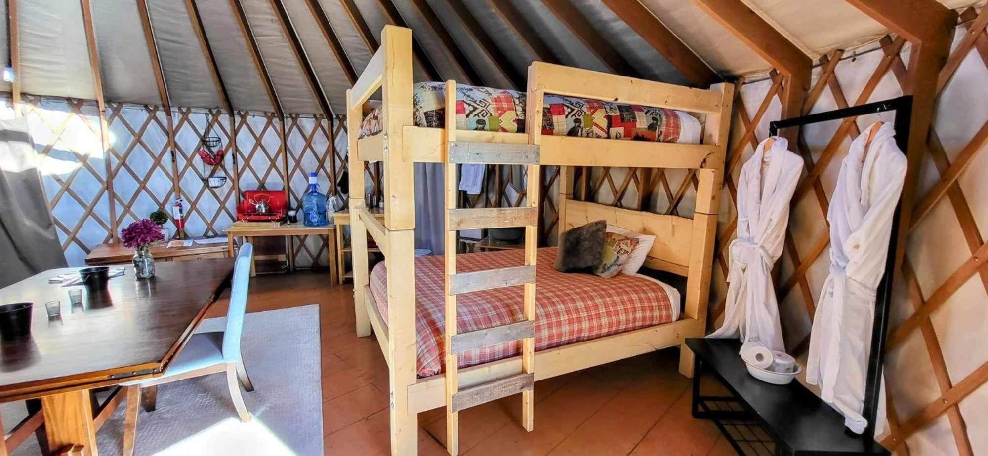 Mount Logan Ecolodge & Retreat Center Haines Junction Extérieur photo